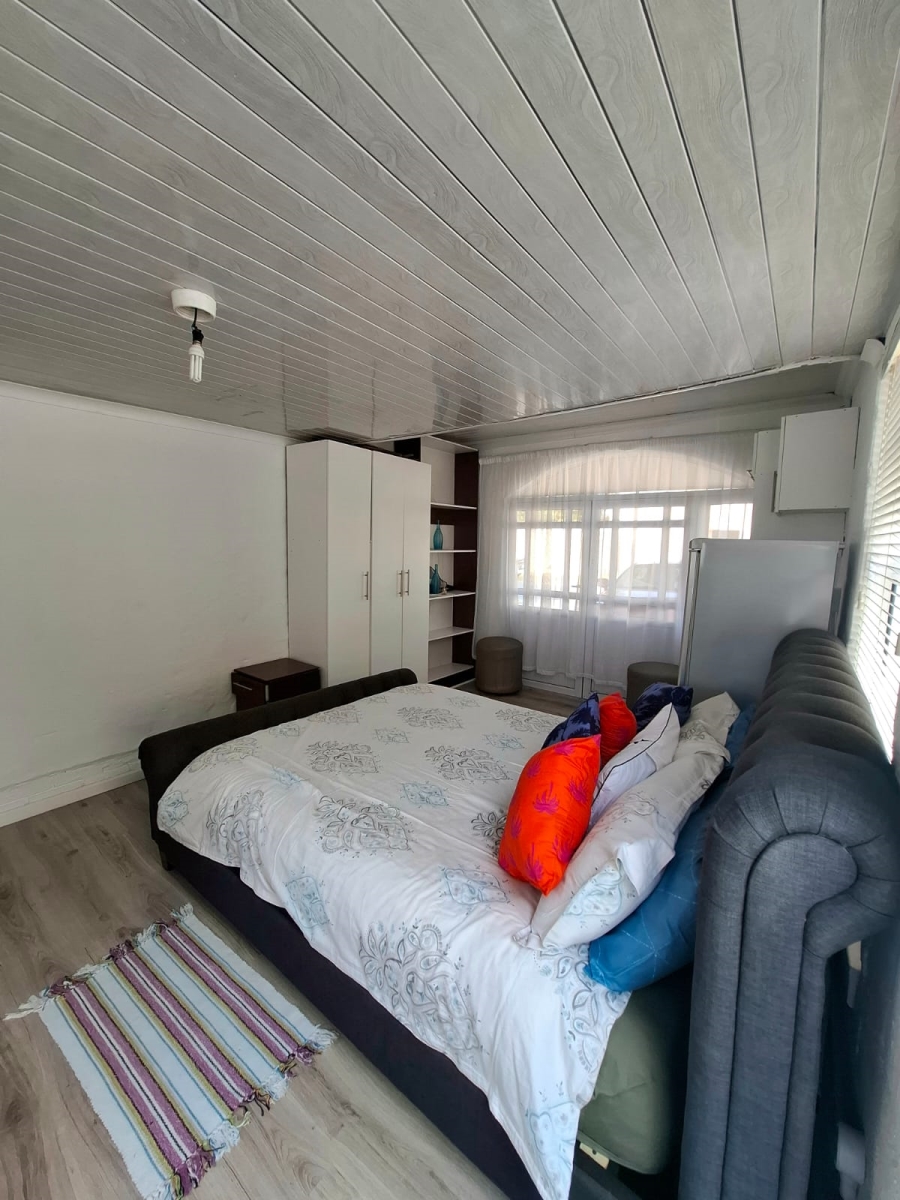 1 Bedroom Property for Sale in Edgemead Western Cape